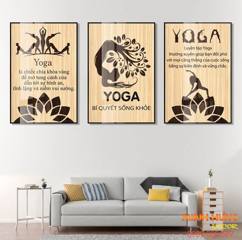 Bộ 3 tranh canvas treo tường phòng khách chủ đề yoga chữ slogan và hình bóng hoa sen nền vân gỗ mộc