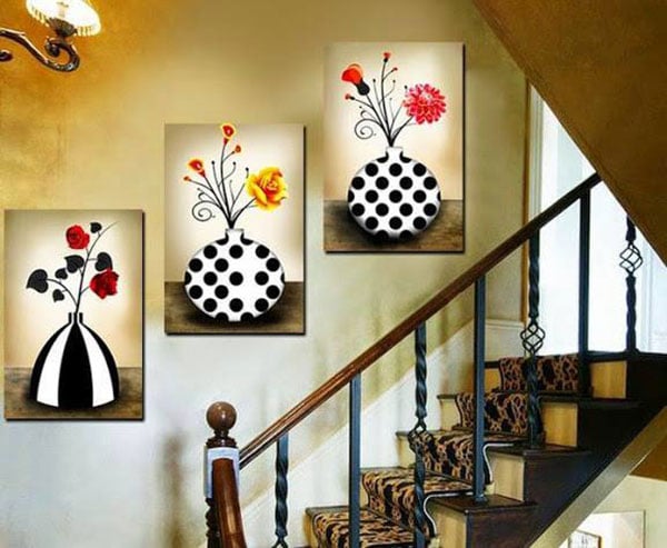 Những bức Tranh treo cầu thang hiện đại mang đến cho không gian nhà bạn sự sang trọng và độc đáo. Với thiết kế tinh tế và màu sắc tươi mới, những bức tranh này sẽ làm cho cầu thang trong nhà bạn trở nên đặc biệt hơn. Hãy để một bức tranh tuyệt đẹp trở thành điểm nhấn cho không gian sống của bạn.
