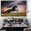 Tranh ngựa đen chạy trên thảo nguyên 189TNBM