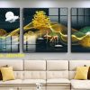 Tranh 3D hươu vàng đứng trên mặt nước pic_28101458