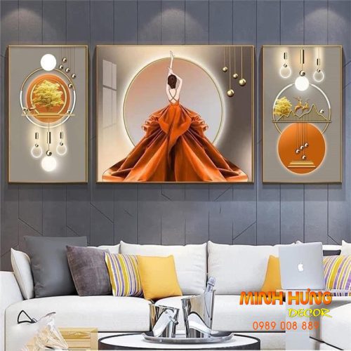 Tranh tráng gương cô gái áo cam TC001