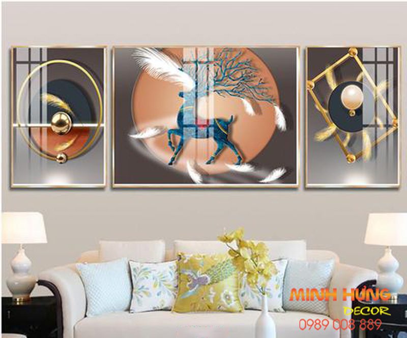Tranh tráng gương hươu và lông vũ bay TGH8644