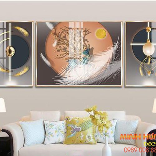 Tranh tráng gương lông vũ che hươu TGH8645