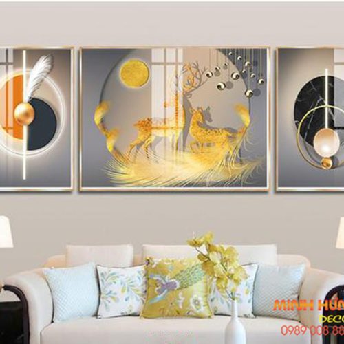 Tranh tráng gương hươu và lông vũ vàng TGH8664