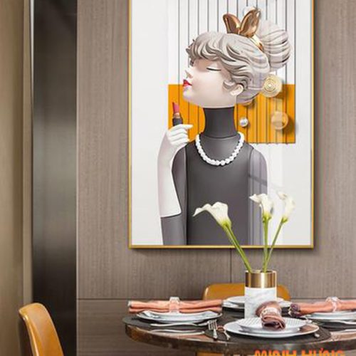 Tranh Tráng Gương Cô Gái Đánh Son TGH9056