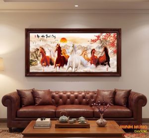 Mock-up 3D ướm thử tranh Mã Đáo Thành Công vào không gian thực tế nhà Khách hàng