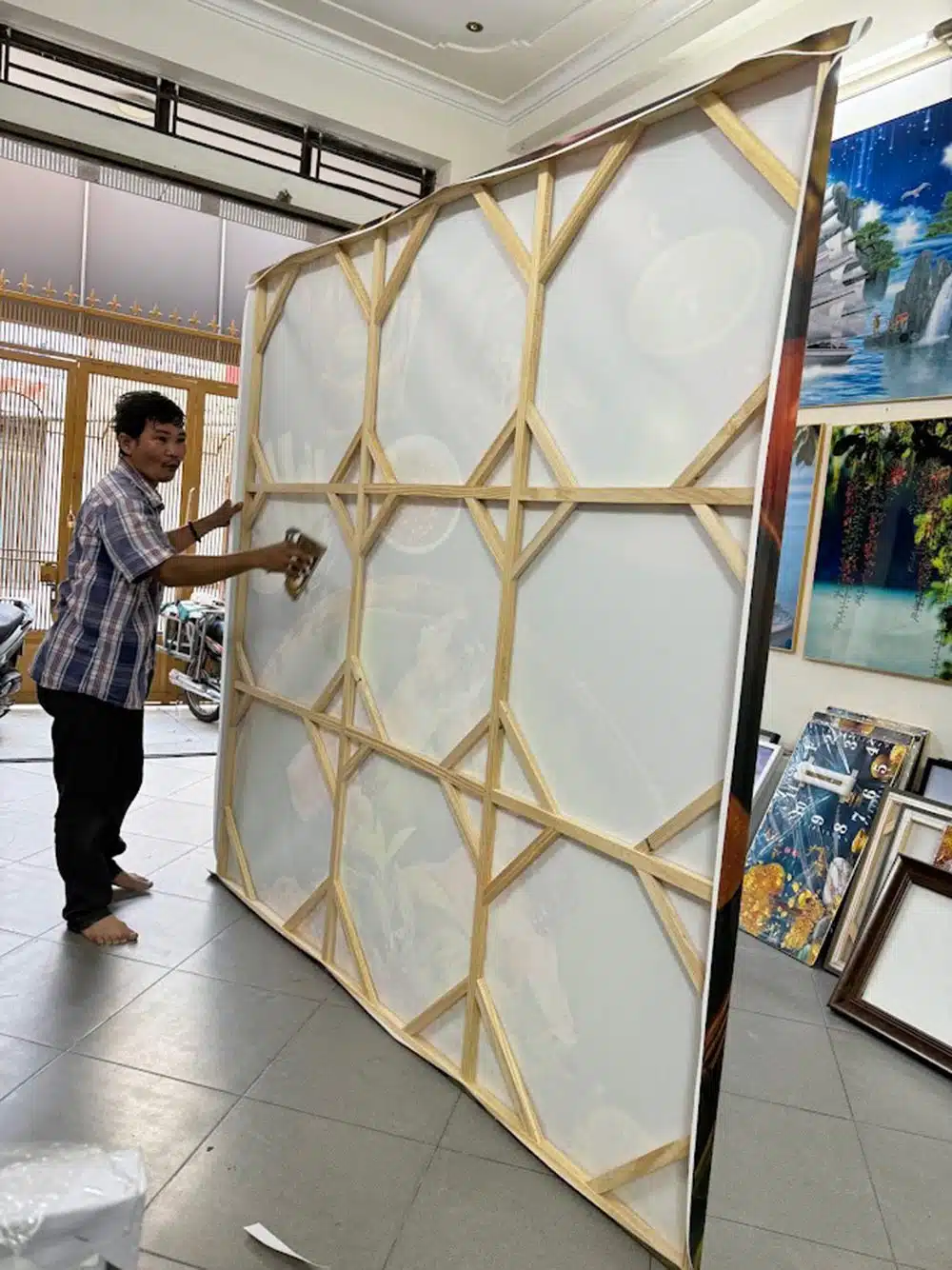 Thi công tranh khổ lớn tại TP.HCM